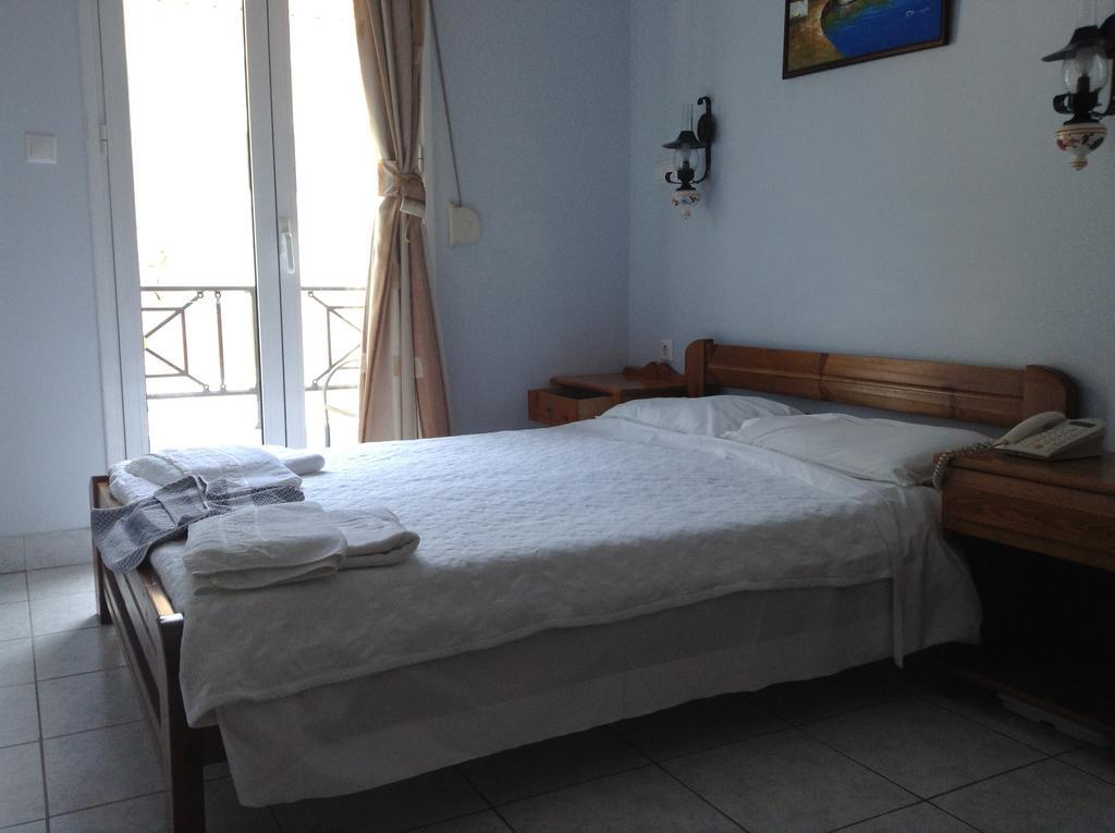 Hotel Asteria Agios Kirykos  Ngoại thất bức ảnh