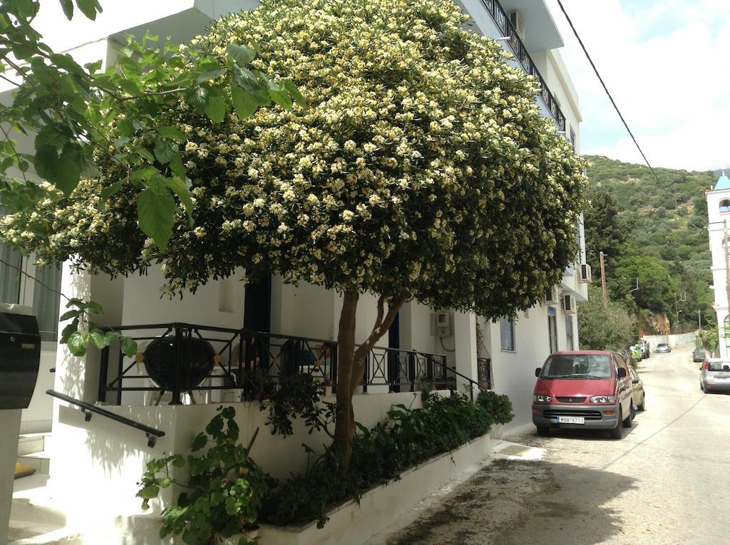 Hotel Asteria Agios Kirykos  Ngoại thất bức ảnh