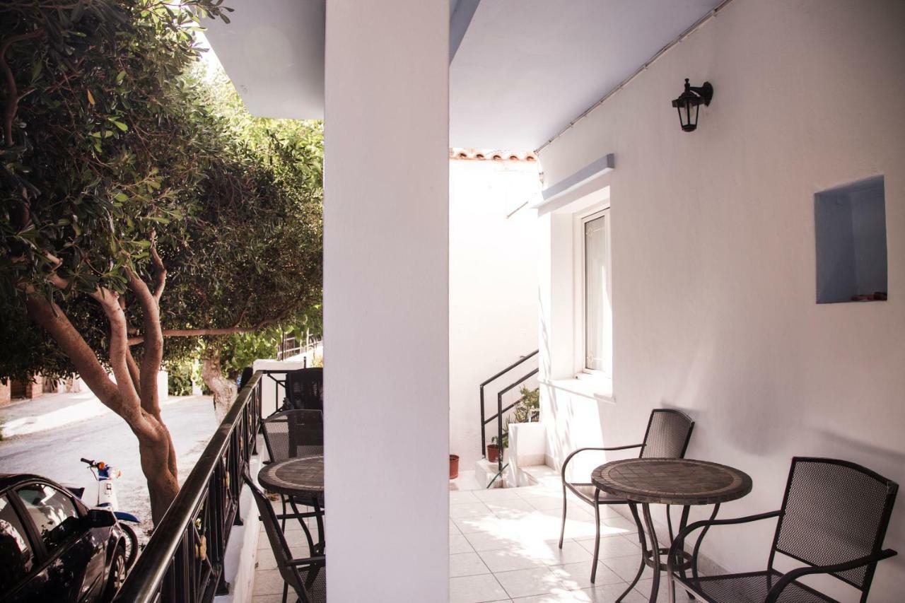 Hotel Asteria Agios Kirykos  Ngoại thất bức ảnh